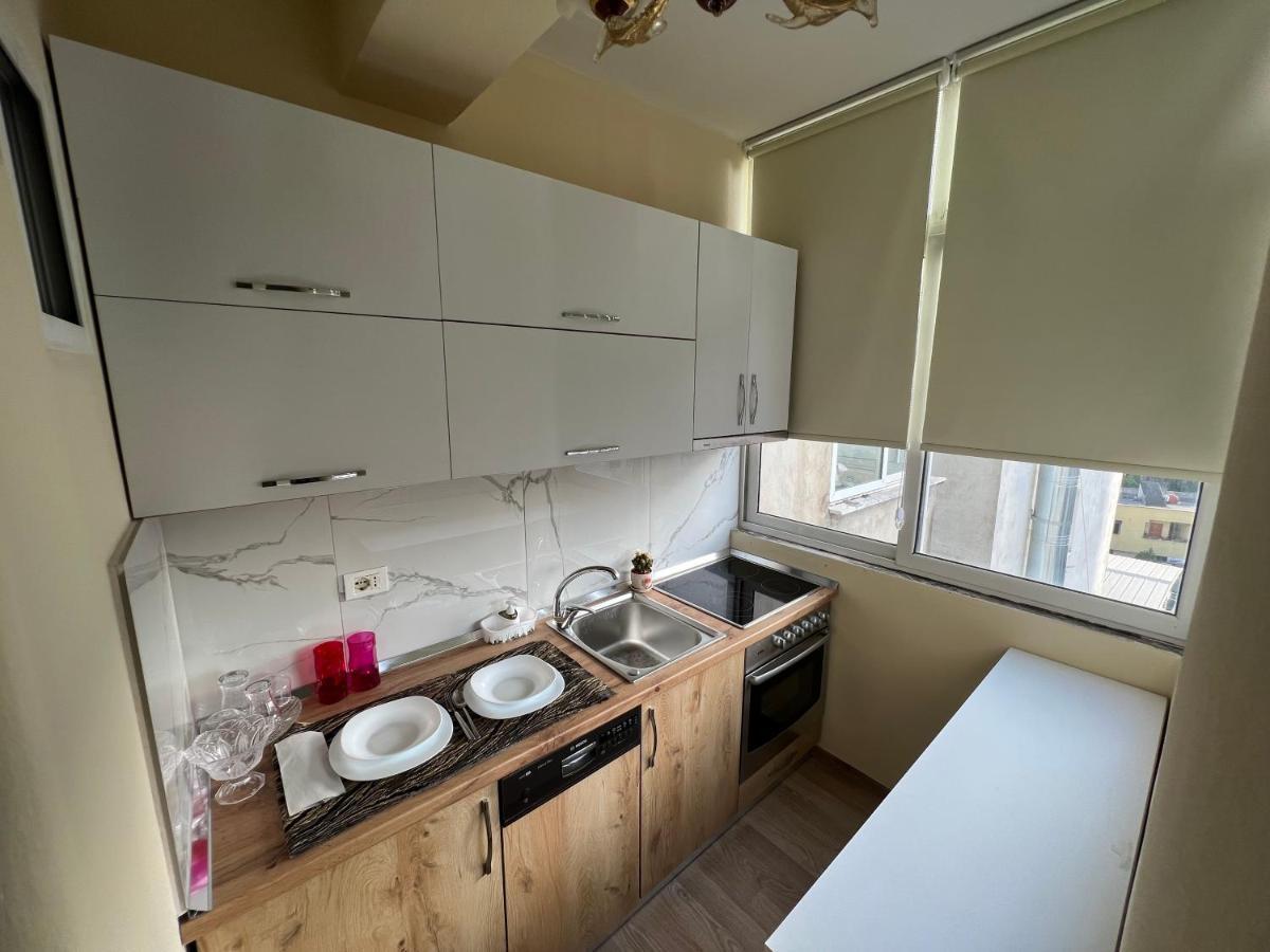 Evis House Apartment Tirana Exterior foto