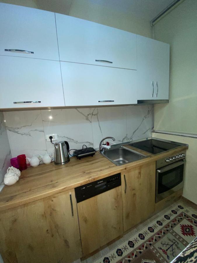 Evis House Apartment Tirana Exterior foto